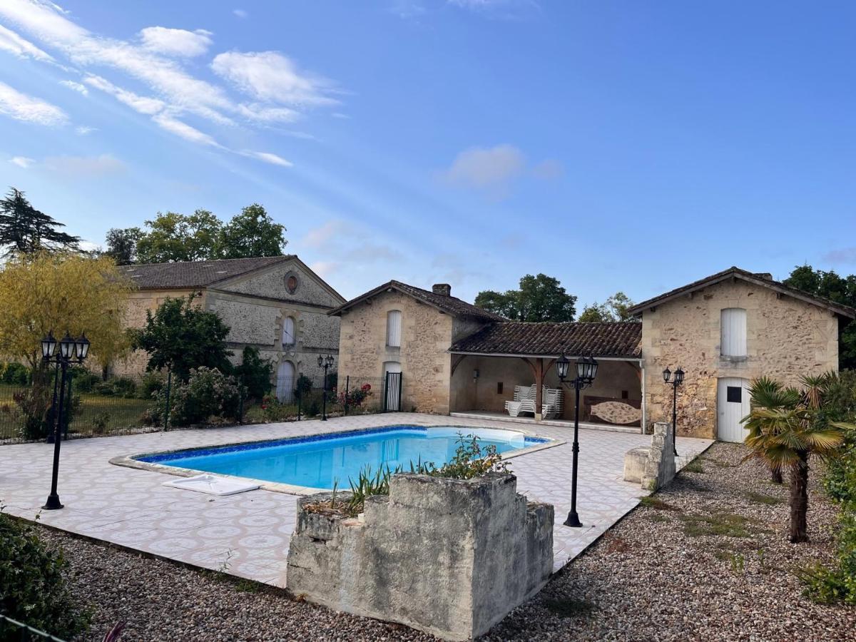 Domaine Clos Et Arbore De 3 Ha Avec Deux Maisons Lamothe-Montravel エクステリア 写真