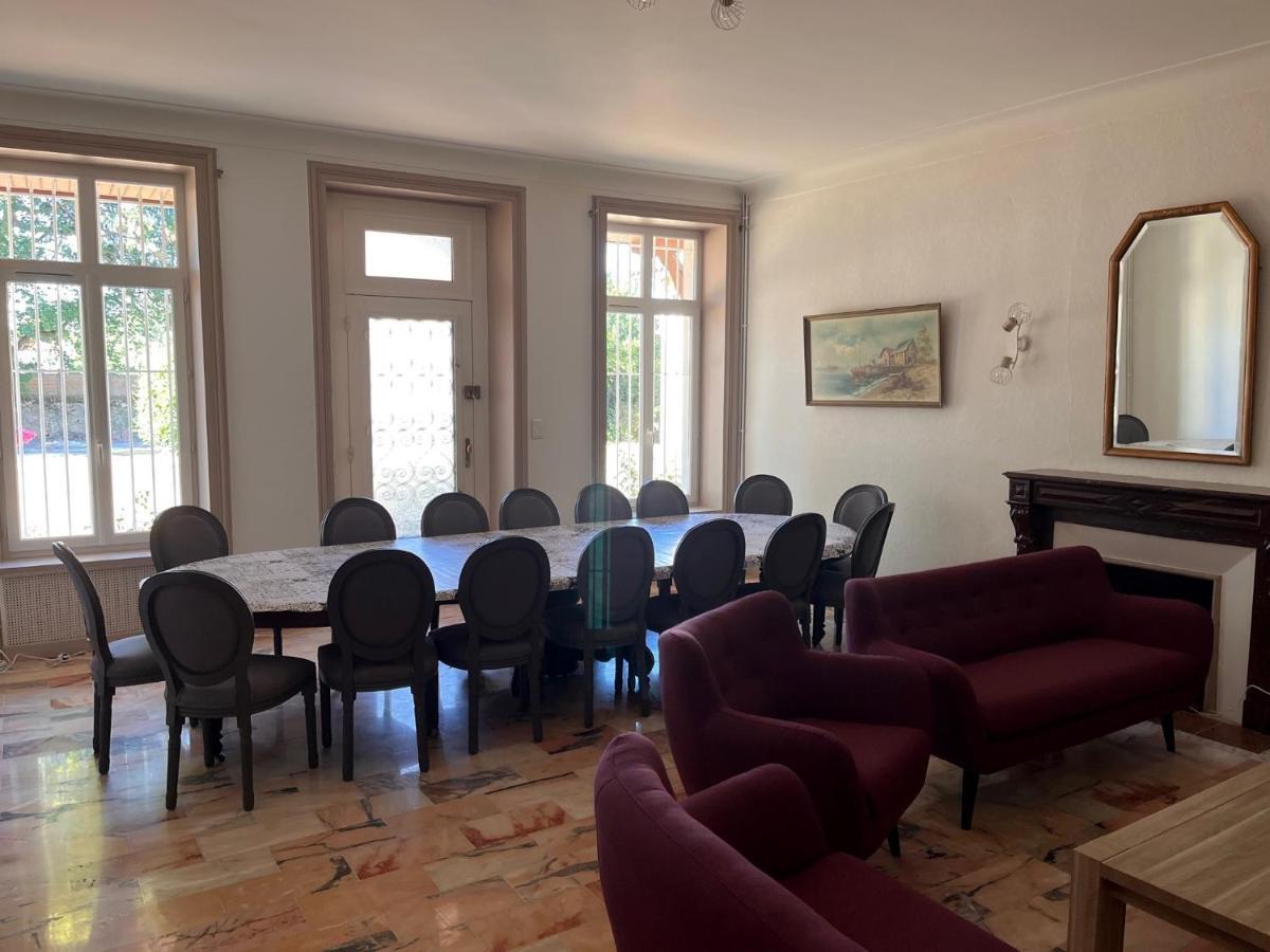 Domaine Clos Et Arbore De 3 Ha Avec Deux Maisons Lamothe-Montravel エクステリア 写真