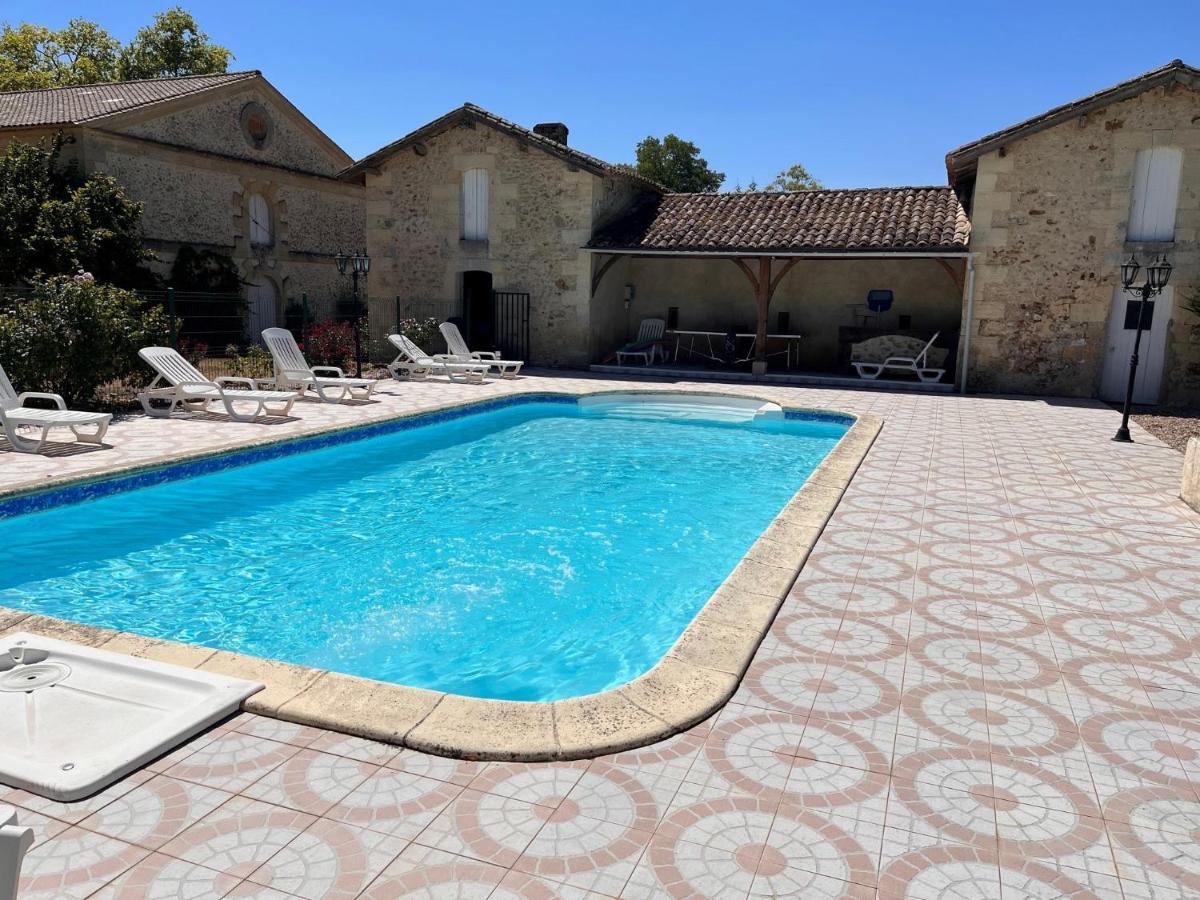 Domaine Clos Et Arbore De 3 Ha Avec Deux Maisons Lamothe-Montravel エクステリア 写真